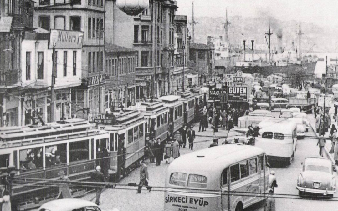 Een weerwolf in Istanbul. Over ‘De lanterfanter’ van Yusuf Atılgan